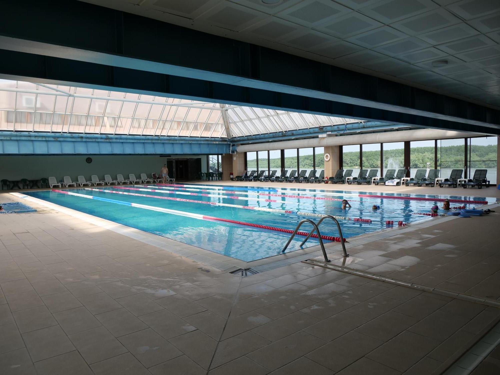 Hotel Raay Brăila Exteriér fotografie